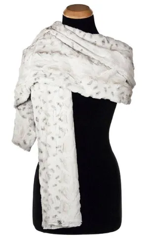 Stole - Luxury Faux Fur in Winters Frost